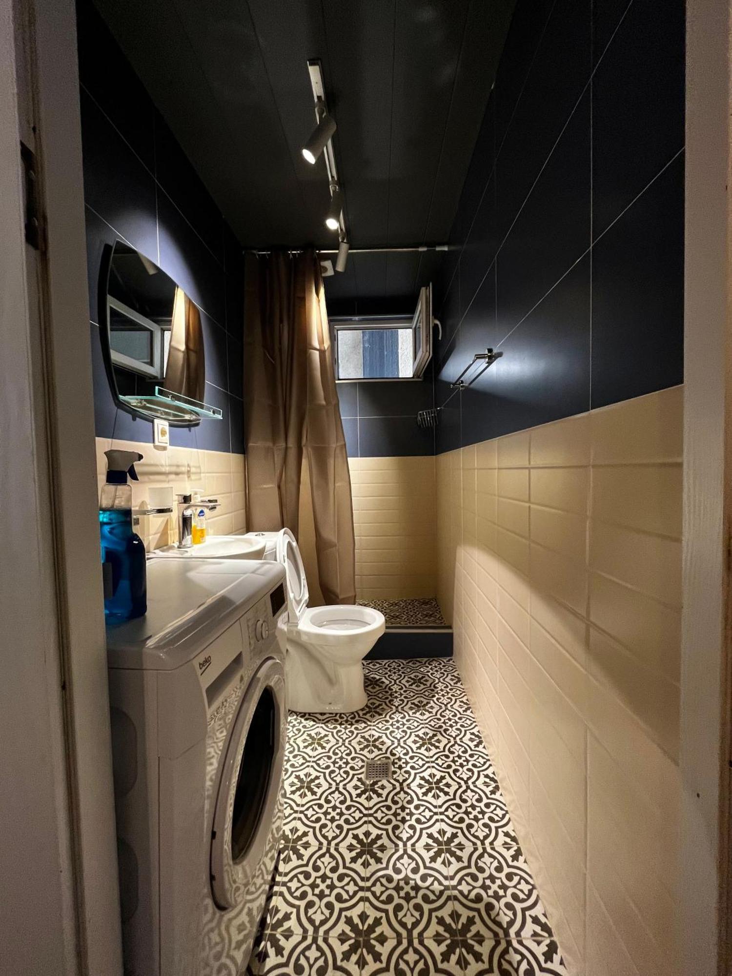 To The Mood Apartment Tbilisi Bagian luar foto